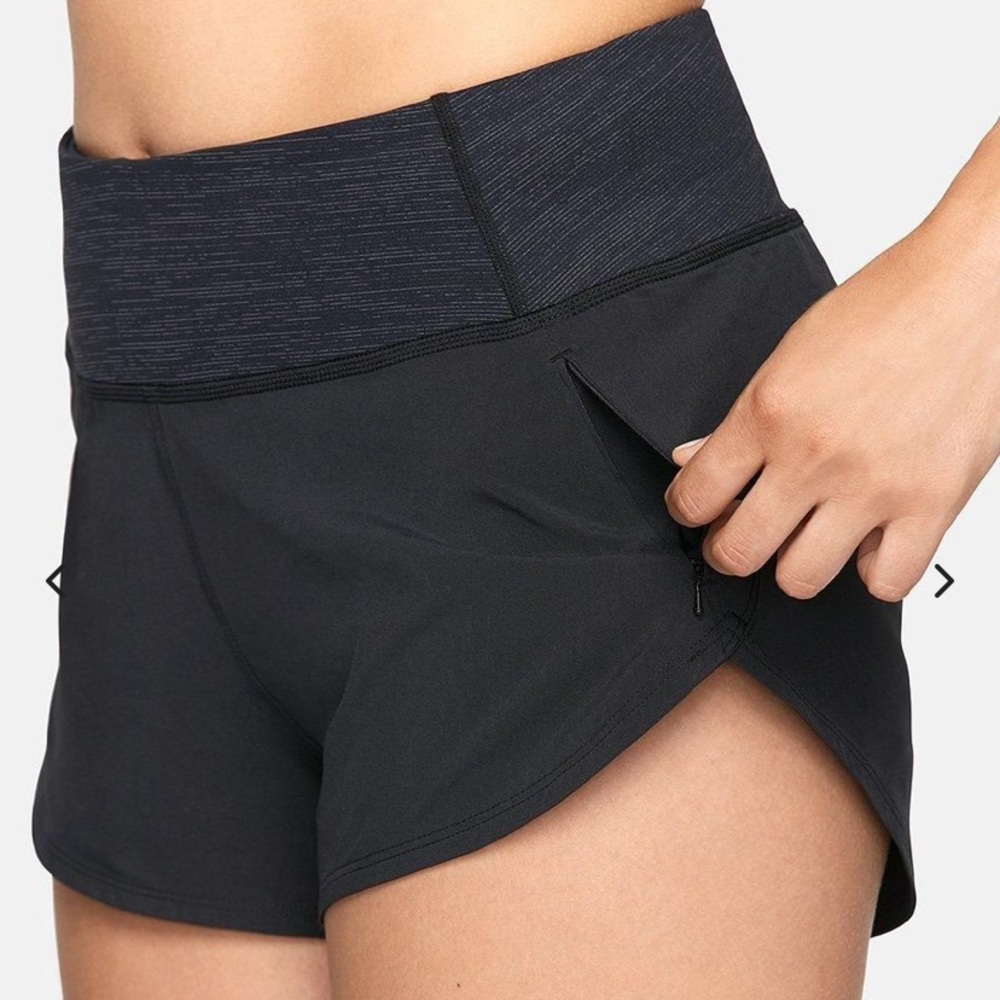 Outdoor voices black Hudson shorts